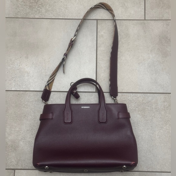 Burberry House Check Derby Leather Medium Banner Tote - Picture 3 of 8